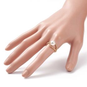 Bague perle de culture sur fil doré