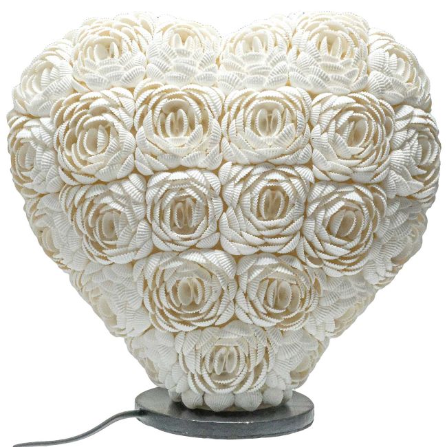 Lampe coeur avec coquillages bivalves pecten blancs