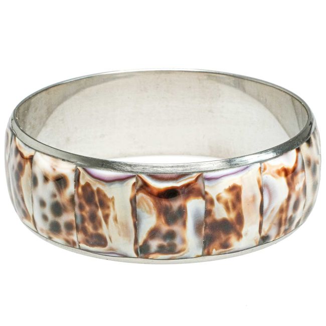 Bracelet bangle avec coquillage cypraea tigris
