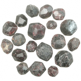 Pierres brutes cristaux grenat almandin - 1 à 1.5 cm - Lot de 3