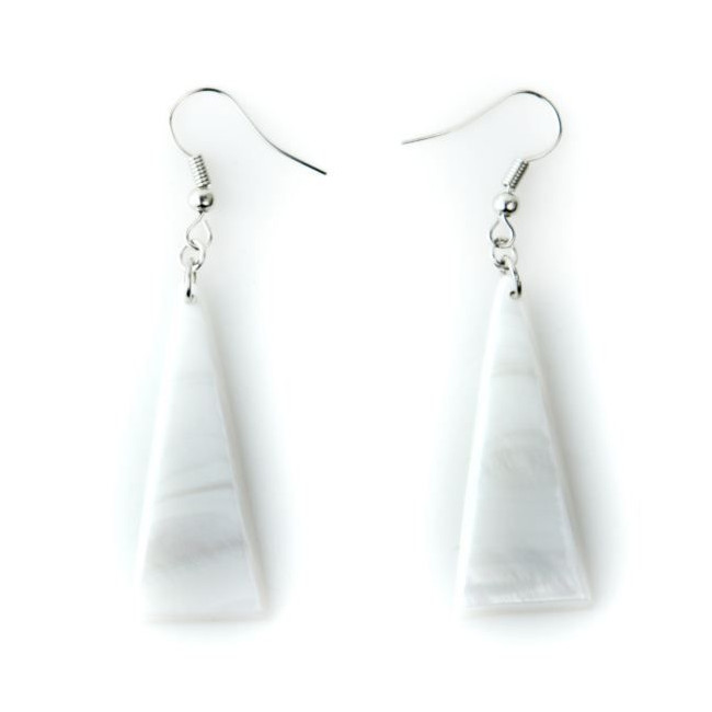 Boucles d'oreilles pendantes triangle en nacre blanche