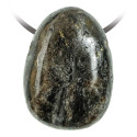 Pendentif goutte pierre percée en cummingtonite