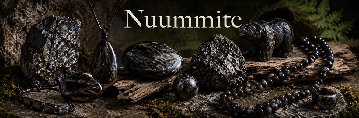nuummite, pierres naturelles et bijoux aux reflets irisés