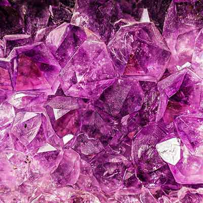 pierres violettes